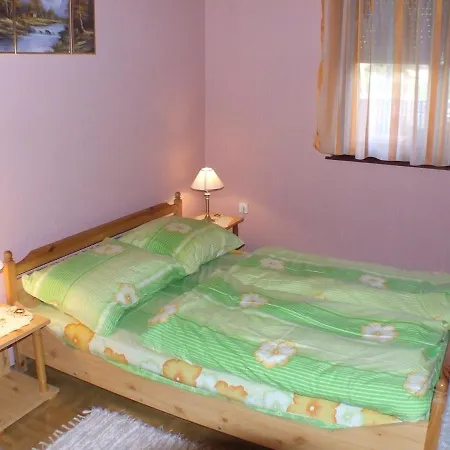 Сasa de vacaciones Fahéj Ház
