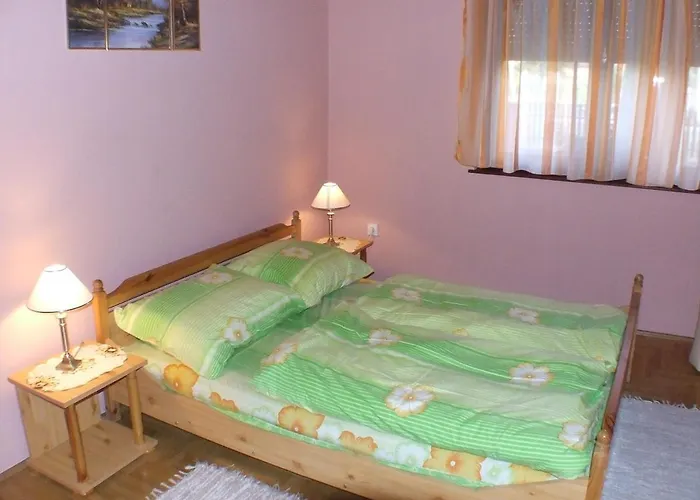 Hébergement de vacances Fahéj Ház